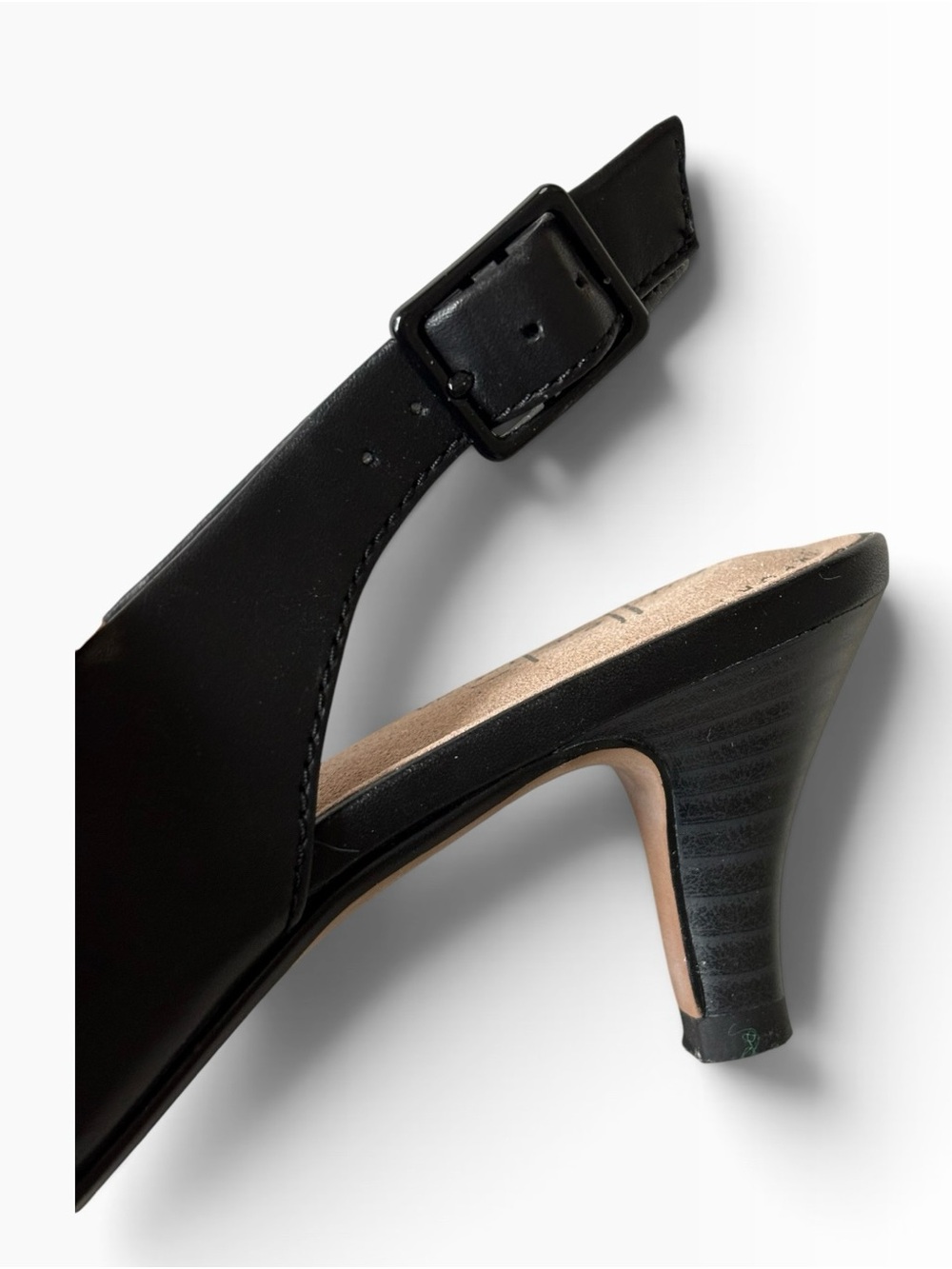 Clarks Collection Womens 7 Black Leather Slingback Pumps Pointed Cap Toe Heel - Picture 6 of 8
